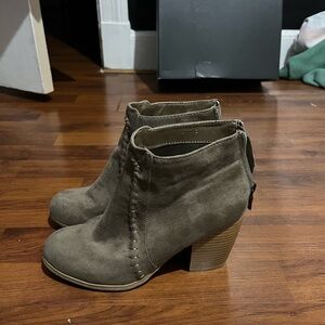 Ankle boots